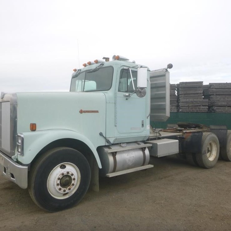 1990 INTERNATIONAL 9300