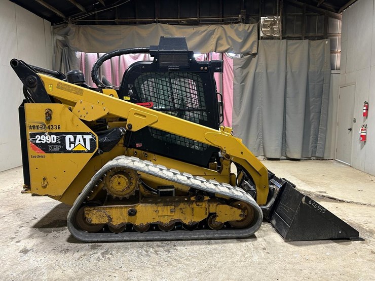 2019-caterpillar-299d2-xhp-image-5