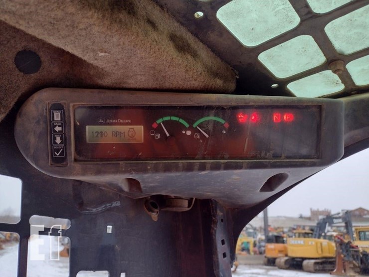 2019-deere-317g-image-7