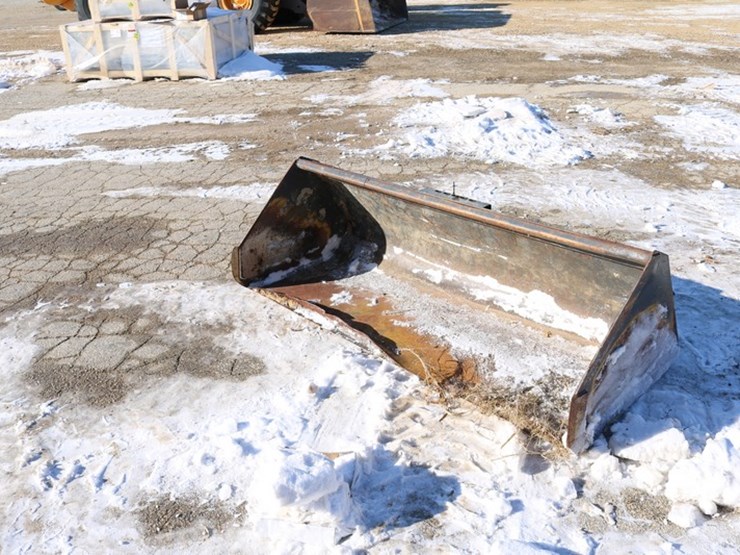 #4185-•-skid-steer-bucket-image-1