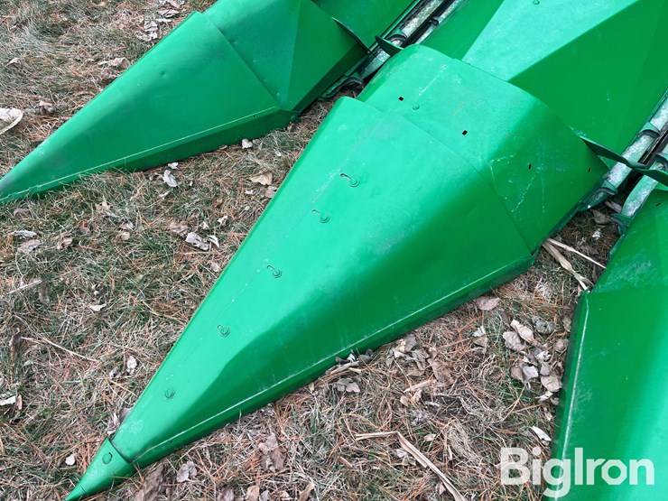 john-deere-444-image-15