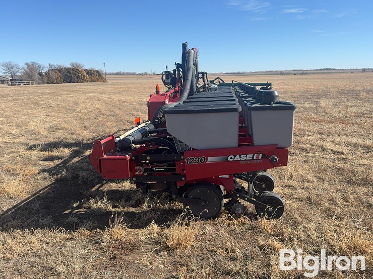 2010-case-ih-1230-image-8