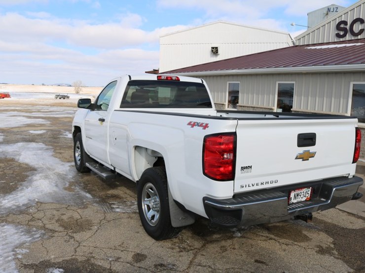 2016-chevrolet-1500-image-8
