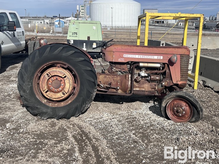 1958-massey-ferguson-65-image-4