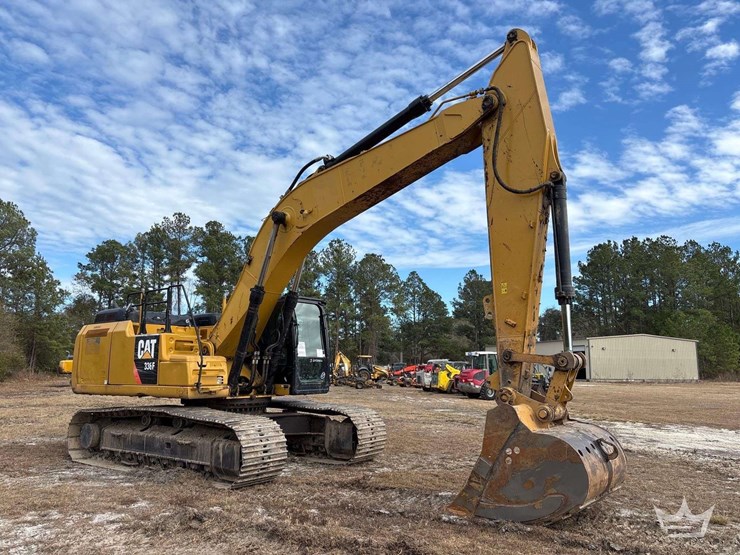 2017-caterpillar-336f-image-2