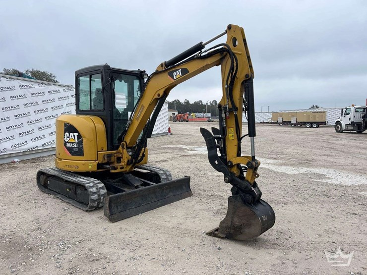 caterpillar-303-image-2