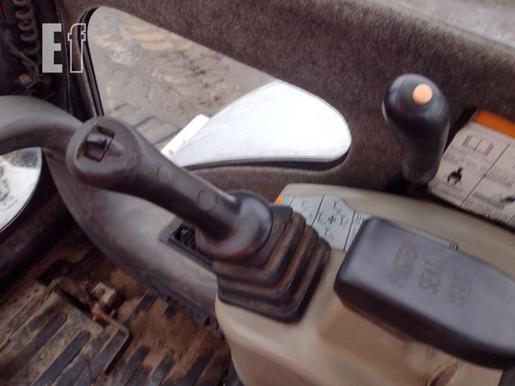 2008-bobcat-337g-image-8