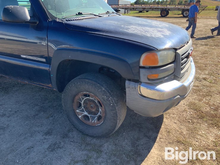 2006-gmc-sierra-2500-image-20