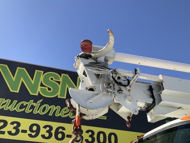 2009-international-7400-image-20