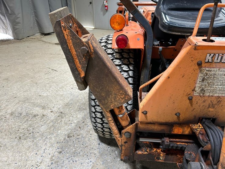 kubota-b8200-image-21