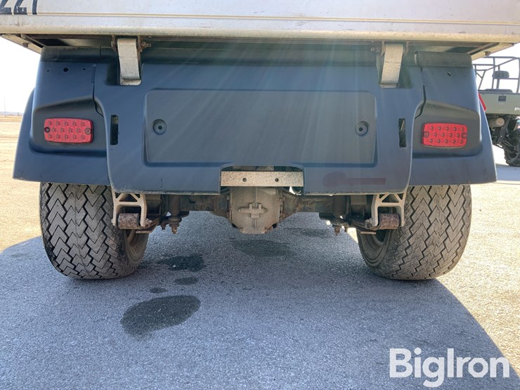 2017-club-car-carryall-300-image-16