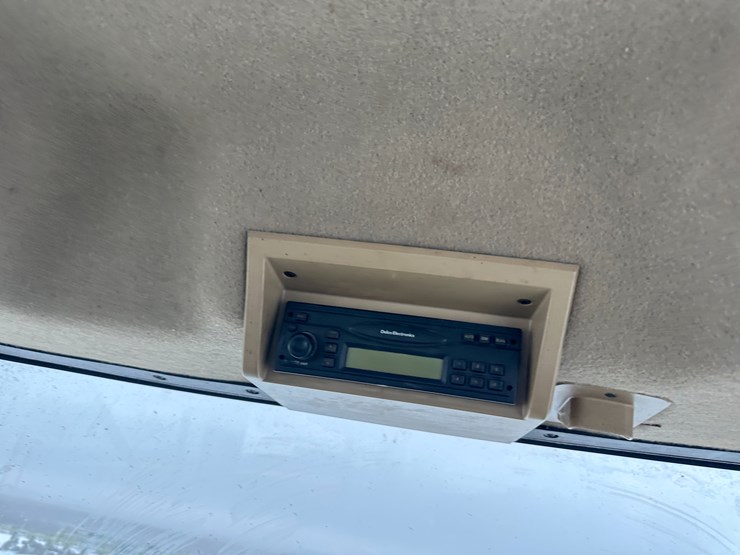 2004-john-deere-8420-image-55