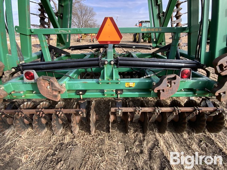 great-plains-3000tt-image-12