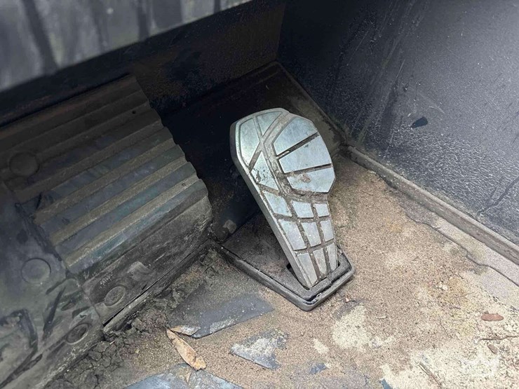 2024-kubota-svl97-2-image-29