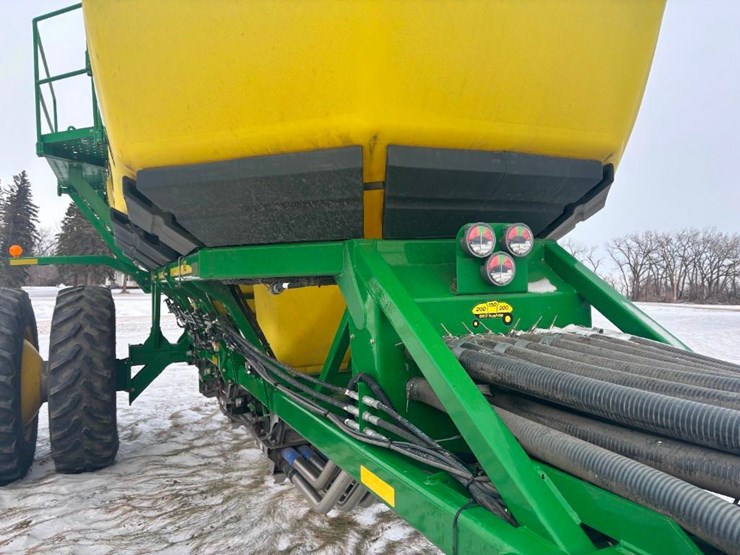 2015-john-deere-1835-image-8
