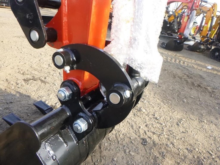 2025-tpm-18bs-hydraulic-excavator-image-11