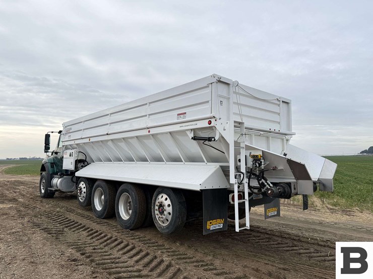 2012-international-workstar-7500-image-3