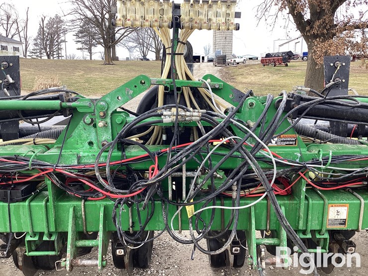 2008-john-deere-1720-image-9