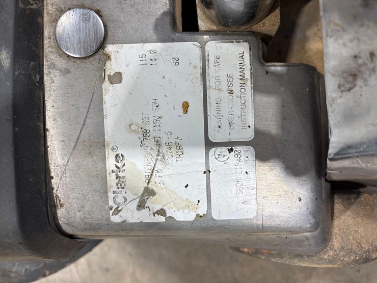 clarke-floor-maintainer-image-4