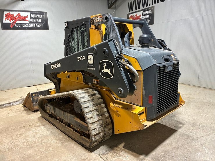 2023-deere-331g-image-3