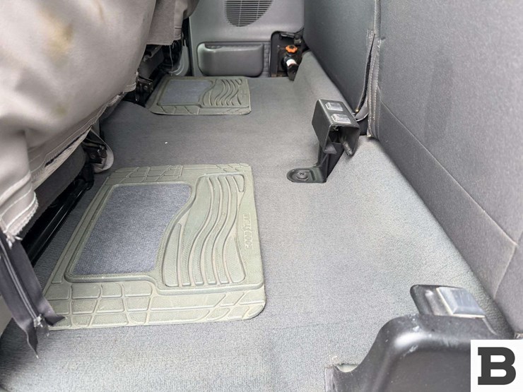 2003-ford-f250-image-28