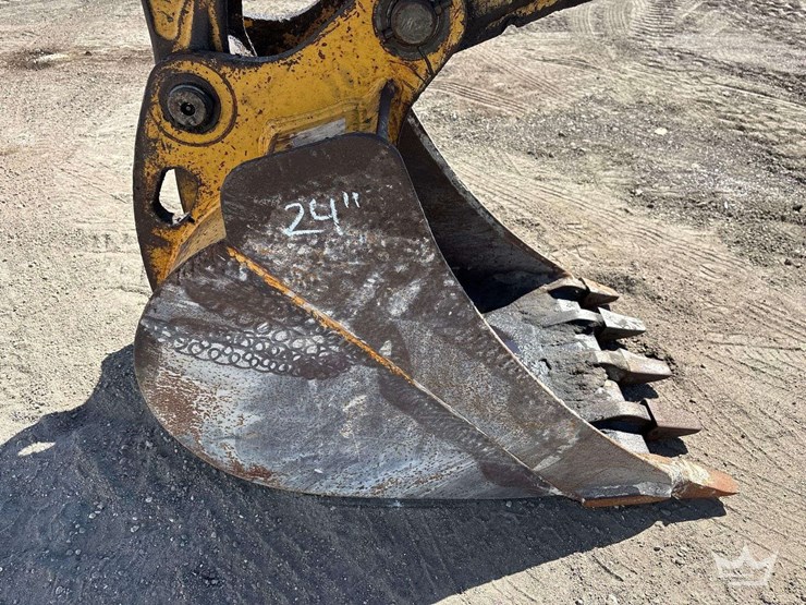 2004-deere-410g-image-7