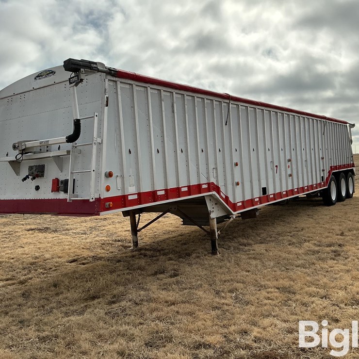 1983 CORNHUSKER Grain