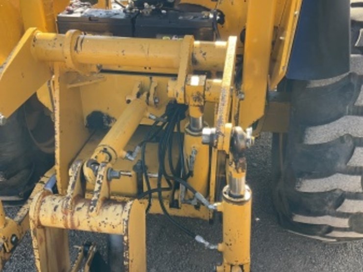 deere-210le-image-10