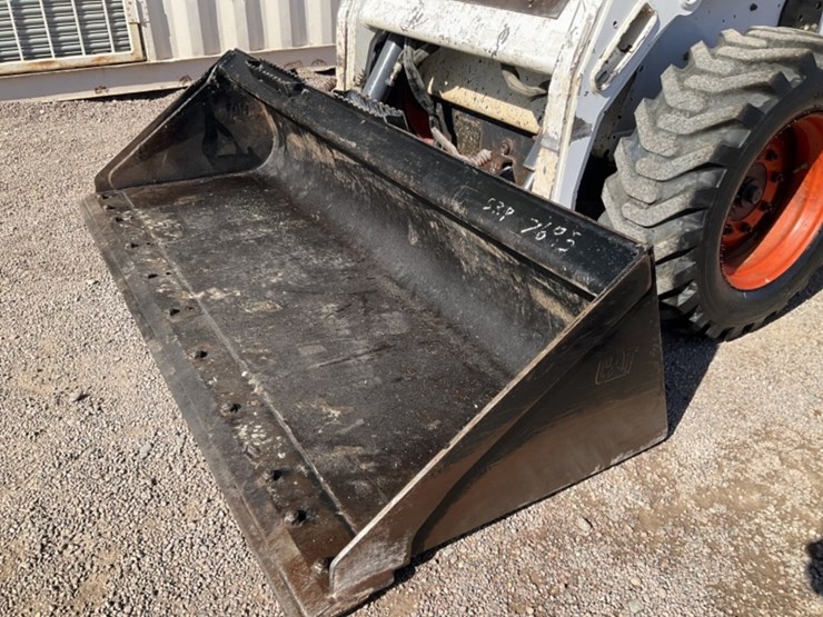 2009-bobcat-s205-image-10