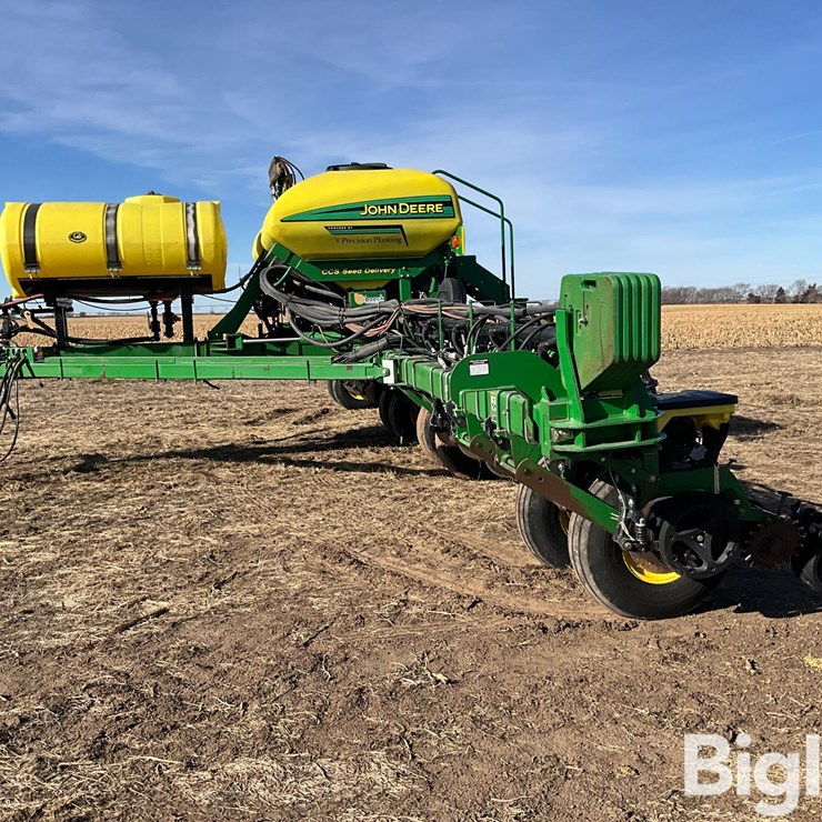 2006 JOHN DEERE 1770NT CCS