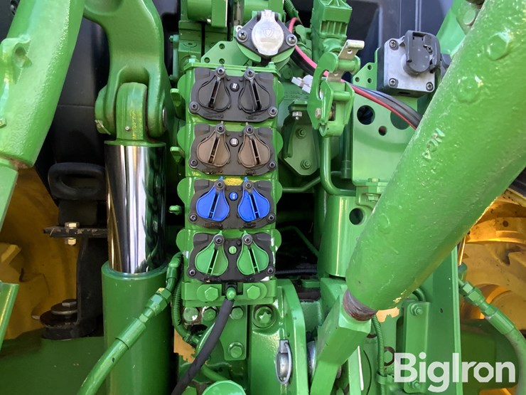 2015-john-deere-6155r-image-14