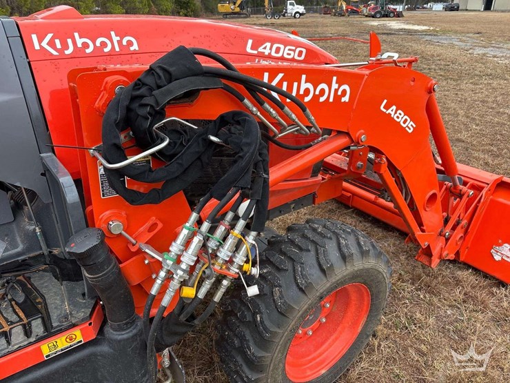 2025-kubota-l4060d-42hp-4wd-utility-loader-tractor-image-14