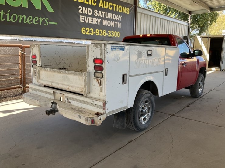 2012-chevrolet-silverado-2500-image-7