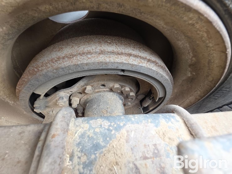 1984-international-f-4370-image-20