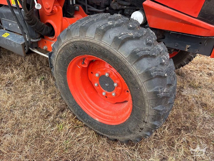 2025-kubota-l4060d-42hp-4wd-utility-loader-tractor-image-36