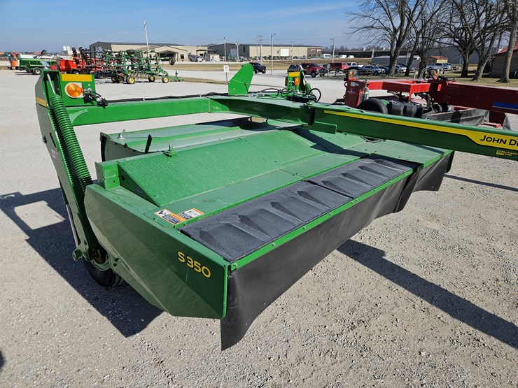 2022-john-deere-s350-image-3