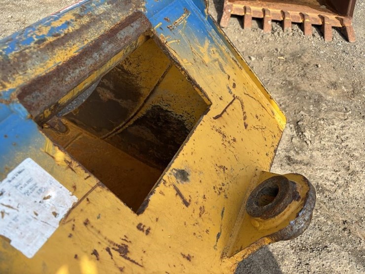 john-deere-24-image-7