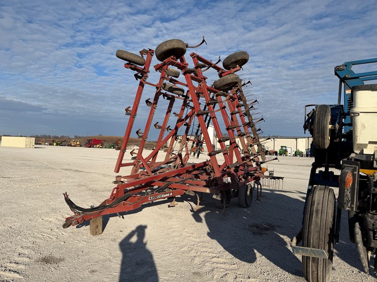 case-ih-4300-image-8