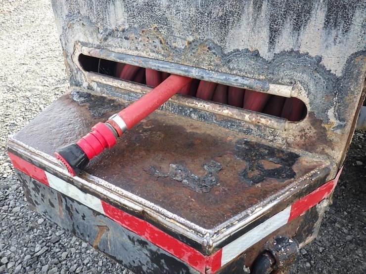 2017-freightliner-m2-s/a-water-truck-image-8