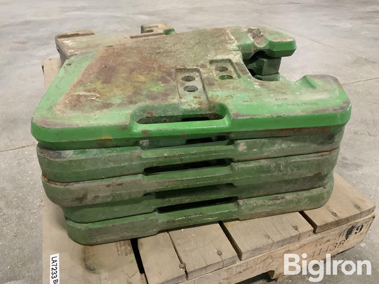 john-deere-100-image-9