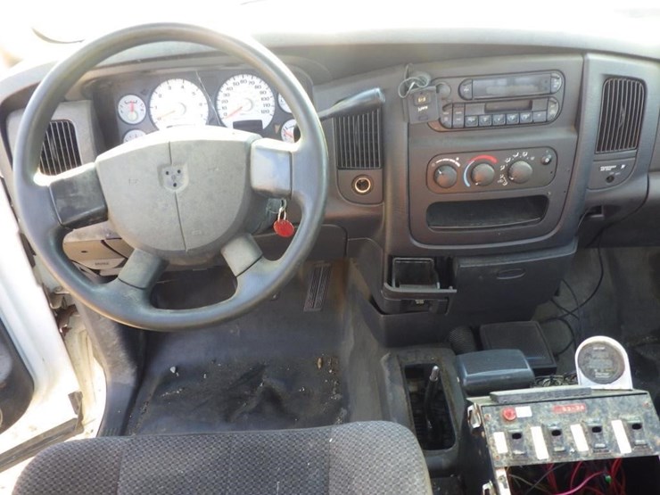 2005-dodge-ram-2500-image-8