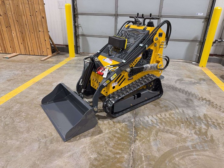 2025-sdlanch-sdll60-mini-skid-steer-image-1