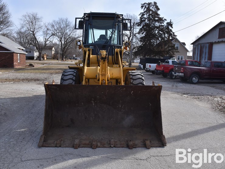 2003-john-deere-444h-image-2