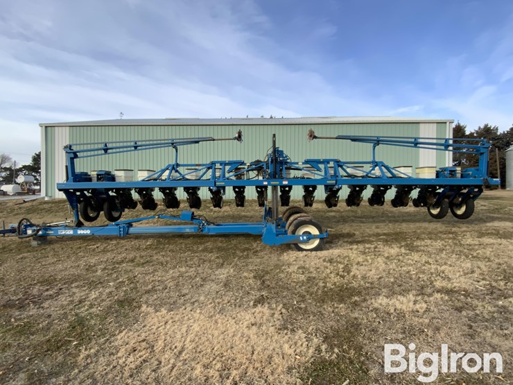 2005-kinze-3600-image-8