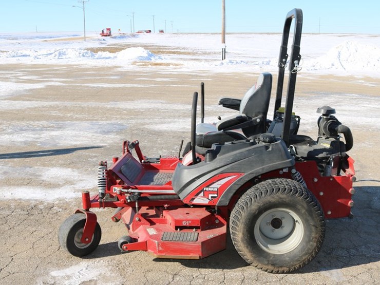 #4133-•-ferris-is3200z-zero-turn-mower-image-5