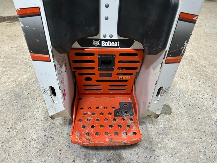 2023-bobcat-mt100-image-13