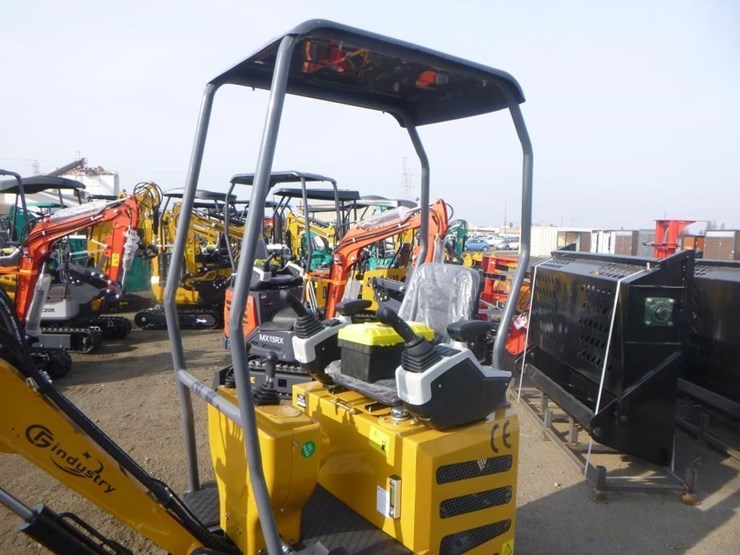 agt-mx12rx-hydraulic-excavator-image-18