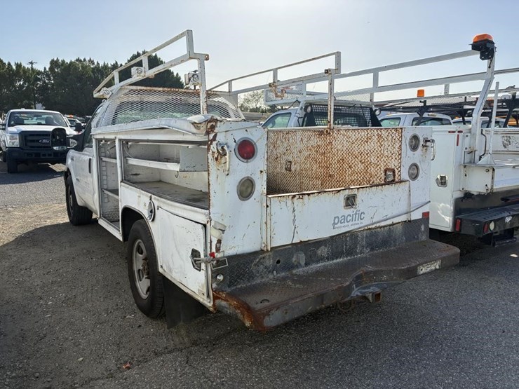 2005-ford-f350-image-4