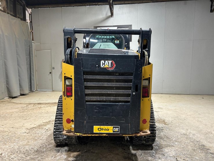 2022-caterpillar-259d3-image-3