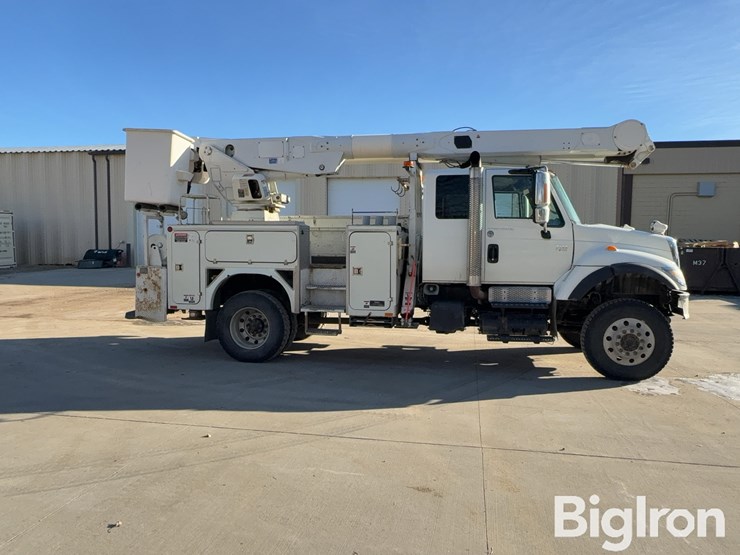 2005-international-7400-image-4